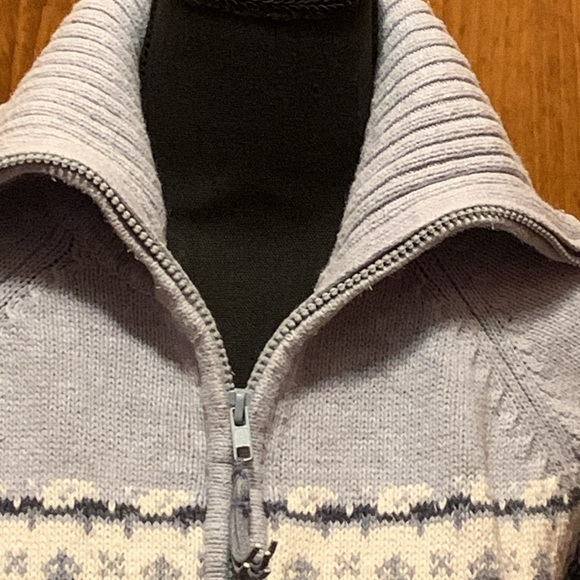 Tiara International zip-up sweater, size small blue - Picture 3 of 8